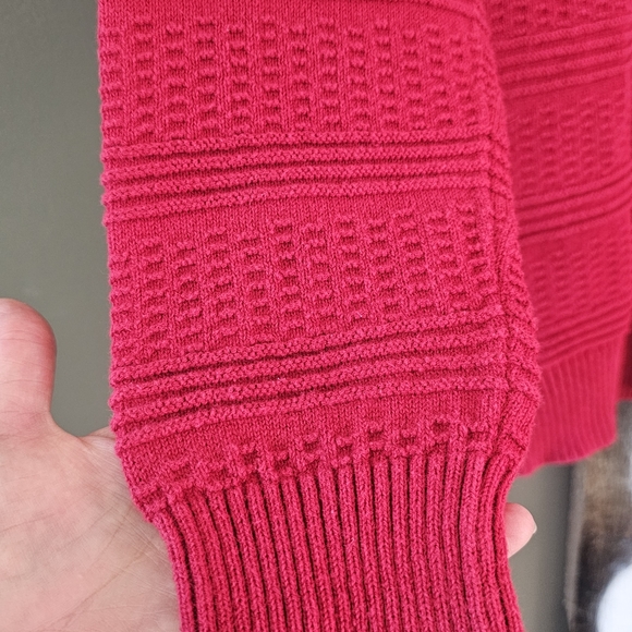 Cat & Jack Red Long Sleeve Crew Neck Knit Sweater Size XL 16 - Picture 5 of 12